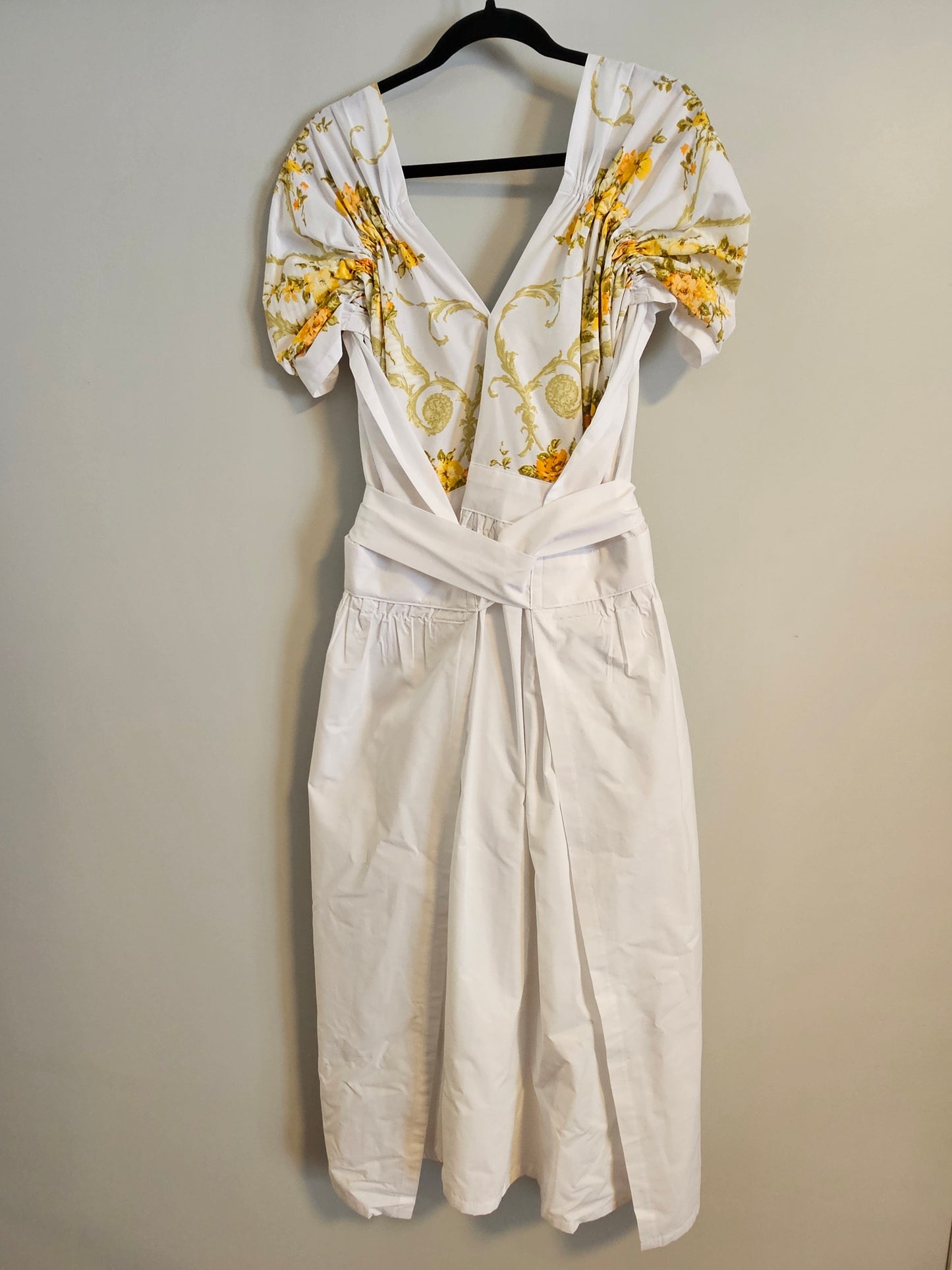 Sz 3 Yellow Floral on White