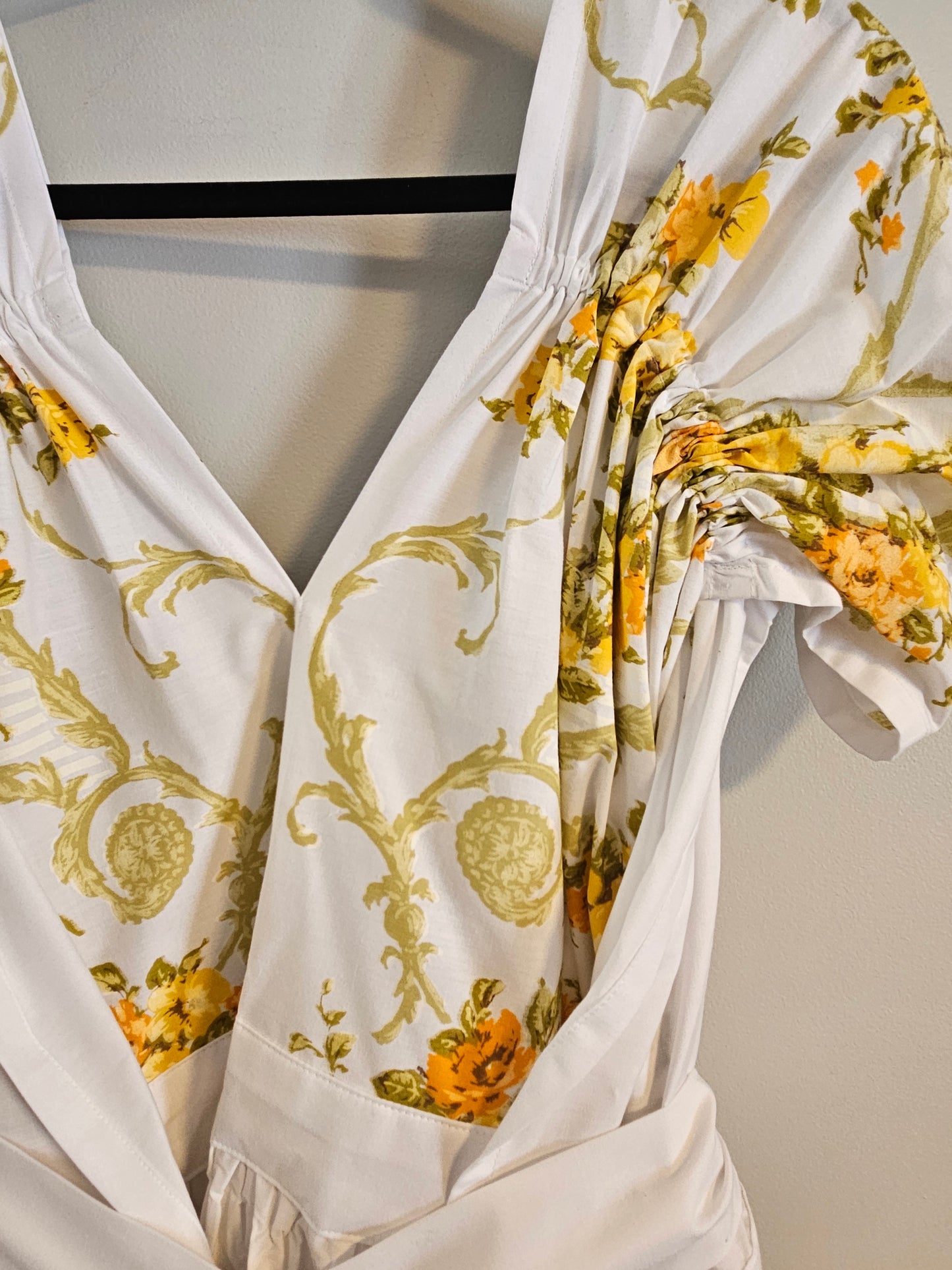 Sz 3 Yellow Floral on White