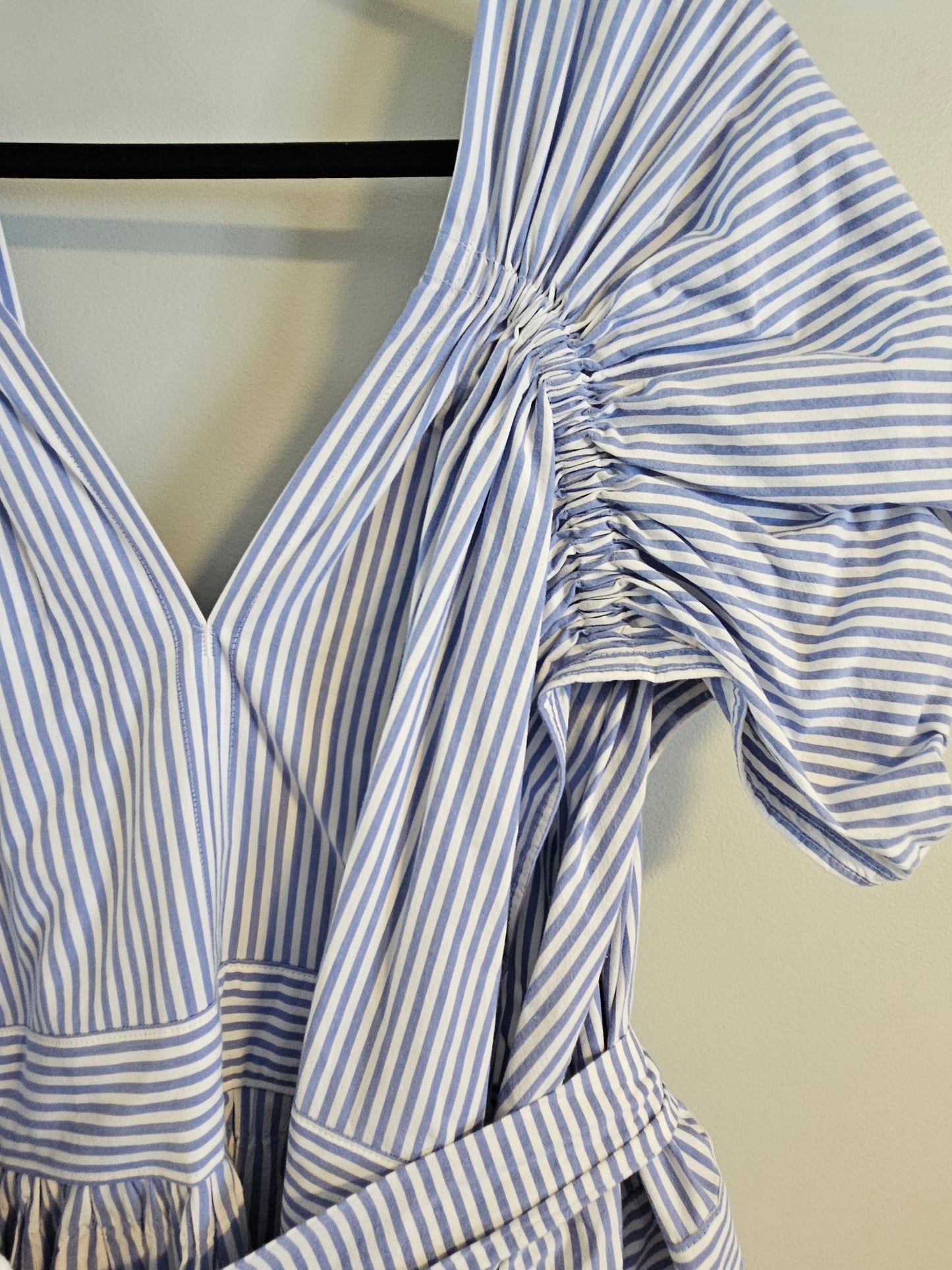 Sz 4 Blue and White Stripe
