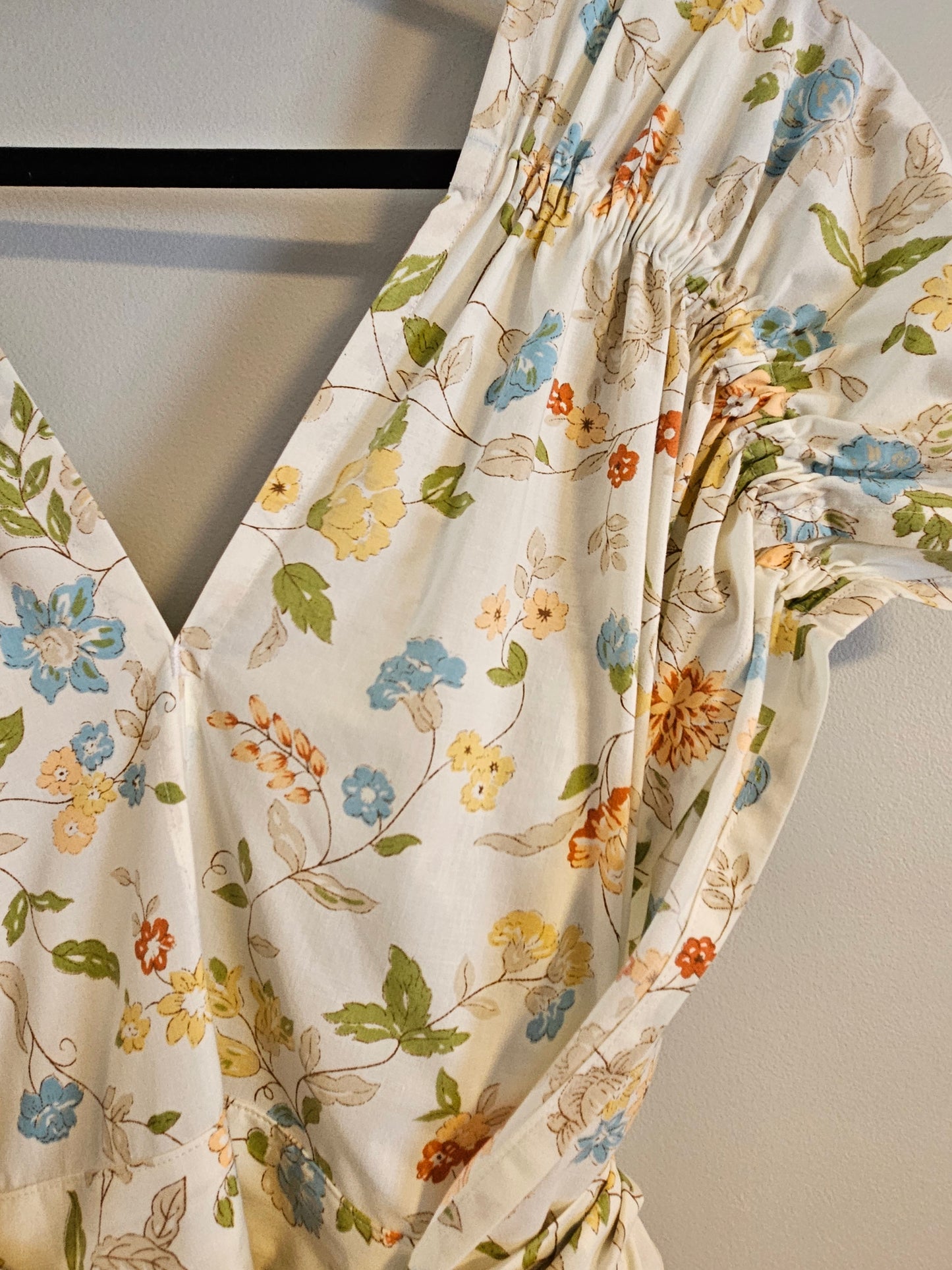 Sz 2 Florals on Cream