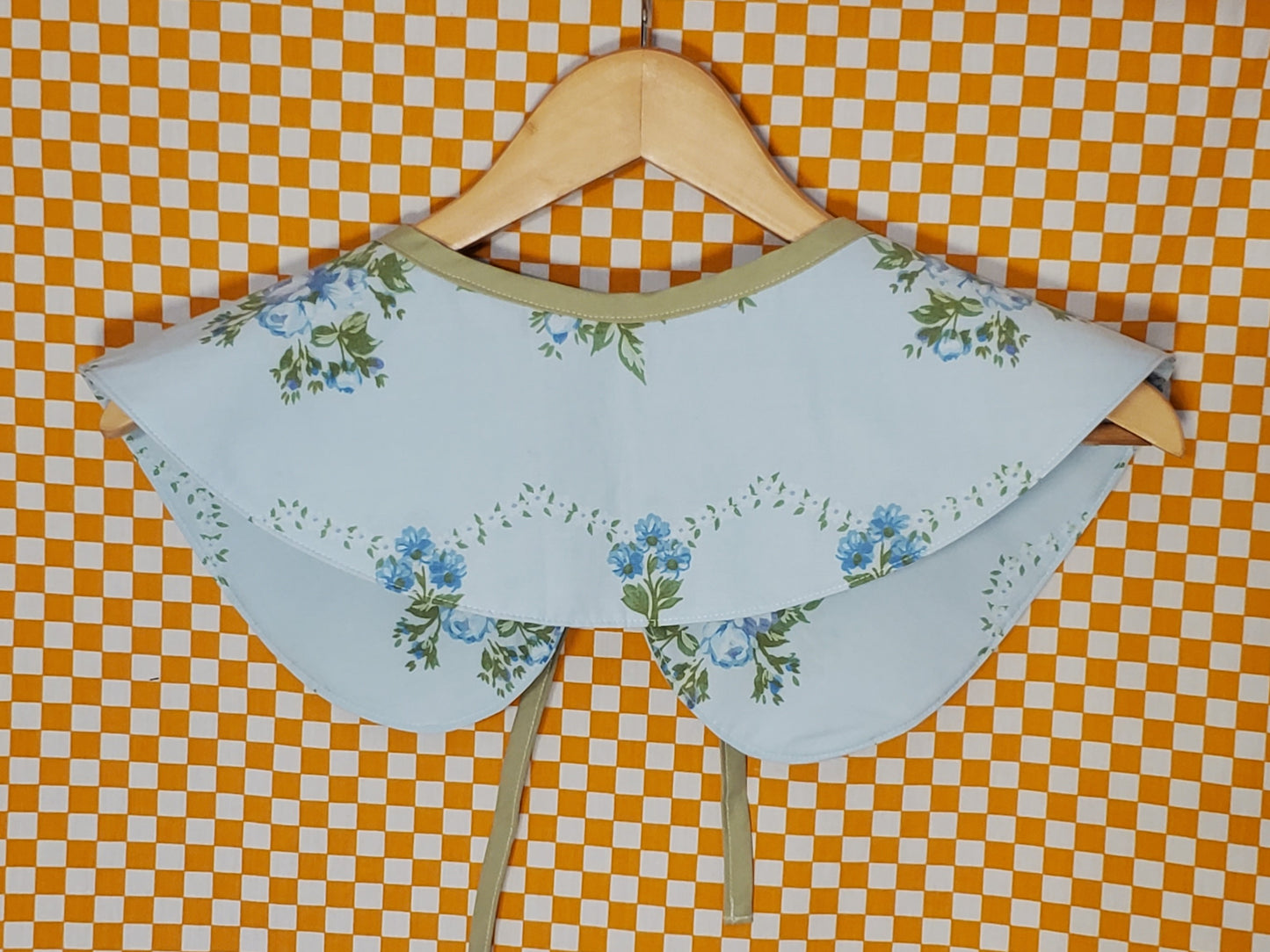 Blue Floral Collar